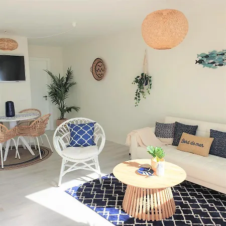 Ferienhaus The Shore @ Atlantic - Waterfront House, Tiny Pool, Terrasse Espinho (Aveiro)