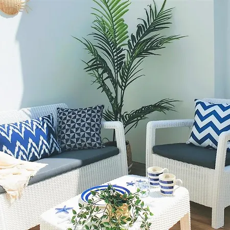 Vakantiehuis The Shore @ Atlantic - Waterfront House, Tiny Pool, Terrasse